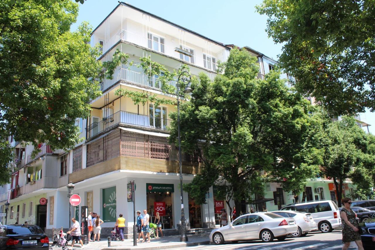 Oldbatumi Apartment Exterior photo